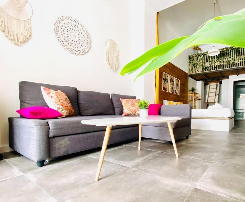 Flat For Family & Groups Апартаменты *